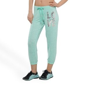 ❤Love Joggers Capris pants Size M & L